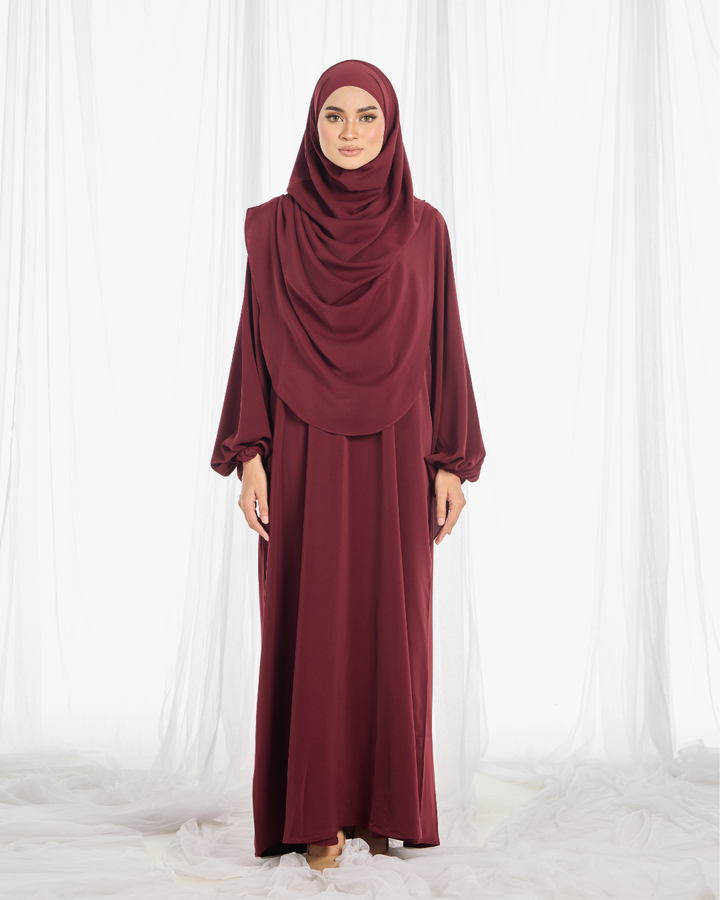 Warda Khimar Umrah Set in Maroon