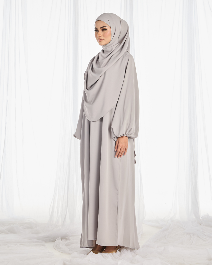 Warda Khimar Umrah Set in Silver