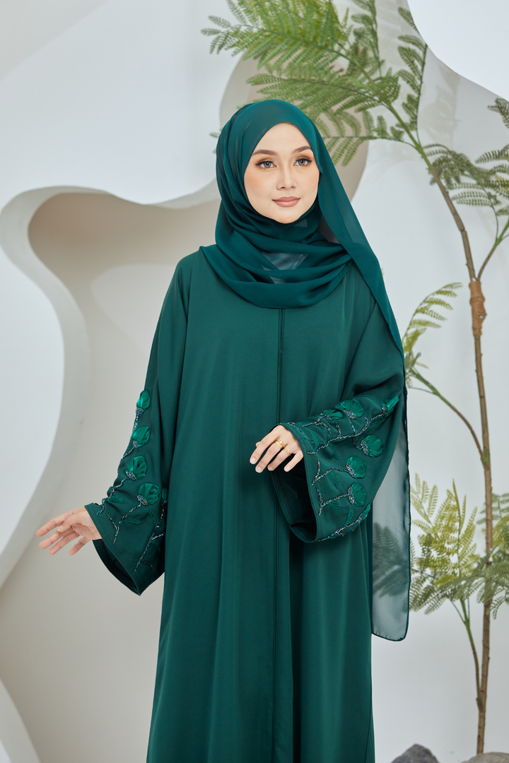 Elara in Forest Green