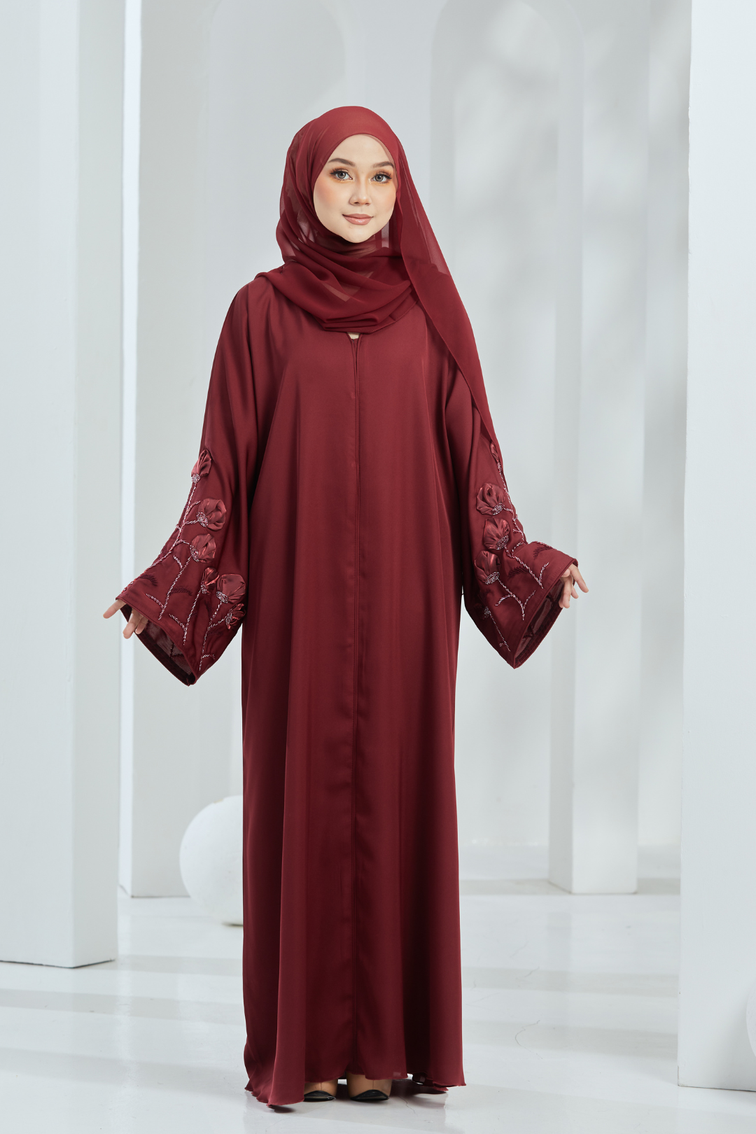 Elara Abaya in Maroon