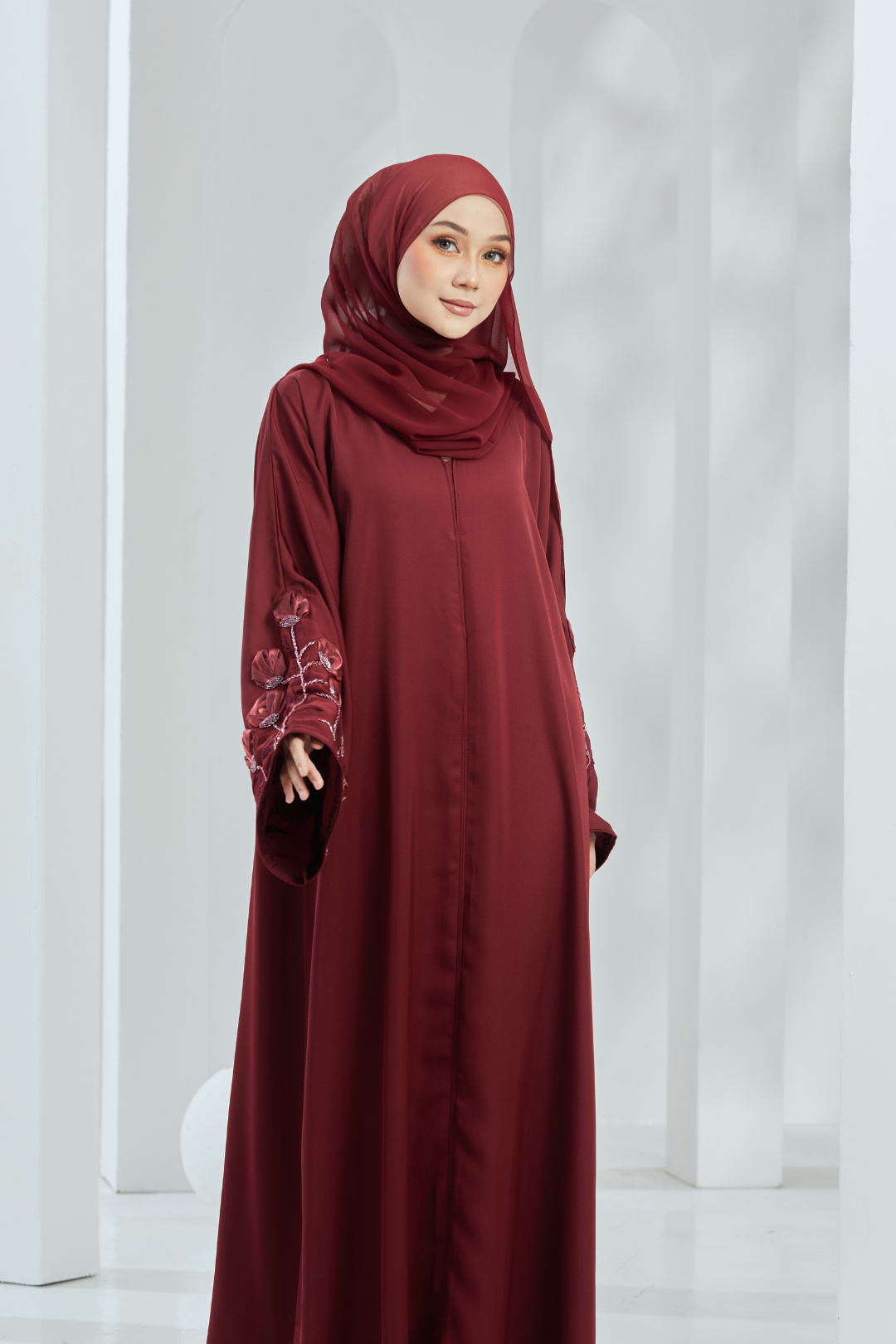 Elara Abaya in Maroon