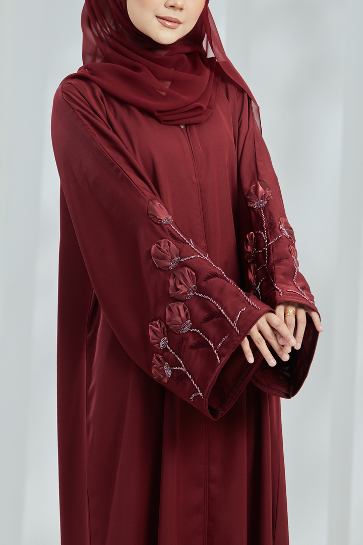 Elara Abaya in Maroon