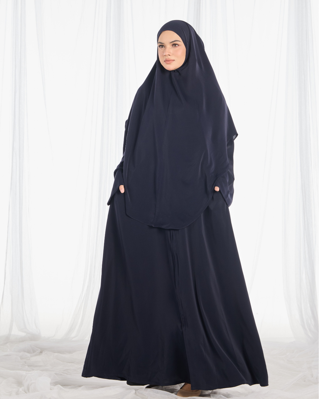 Safa Khimar Umrah Set in Navy