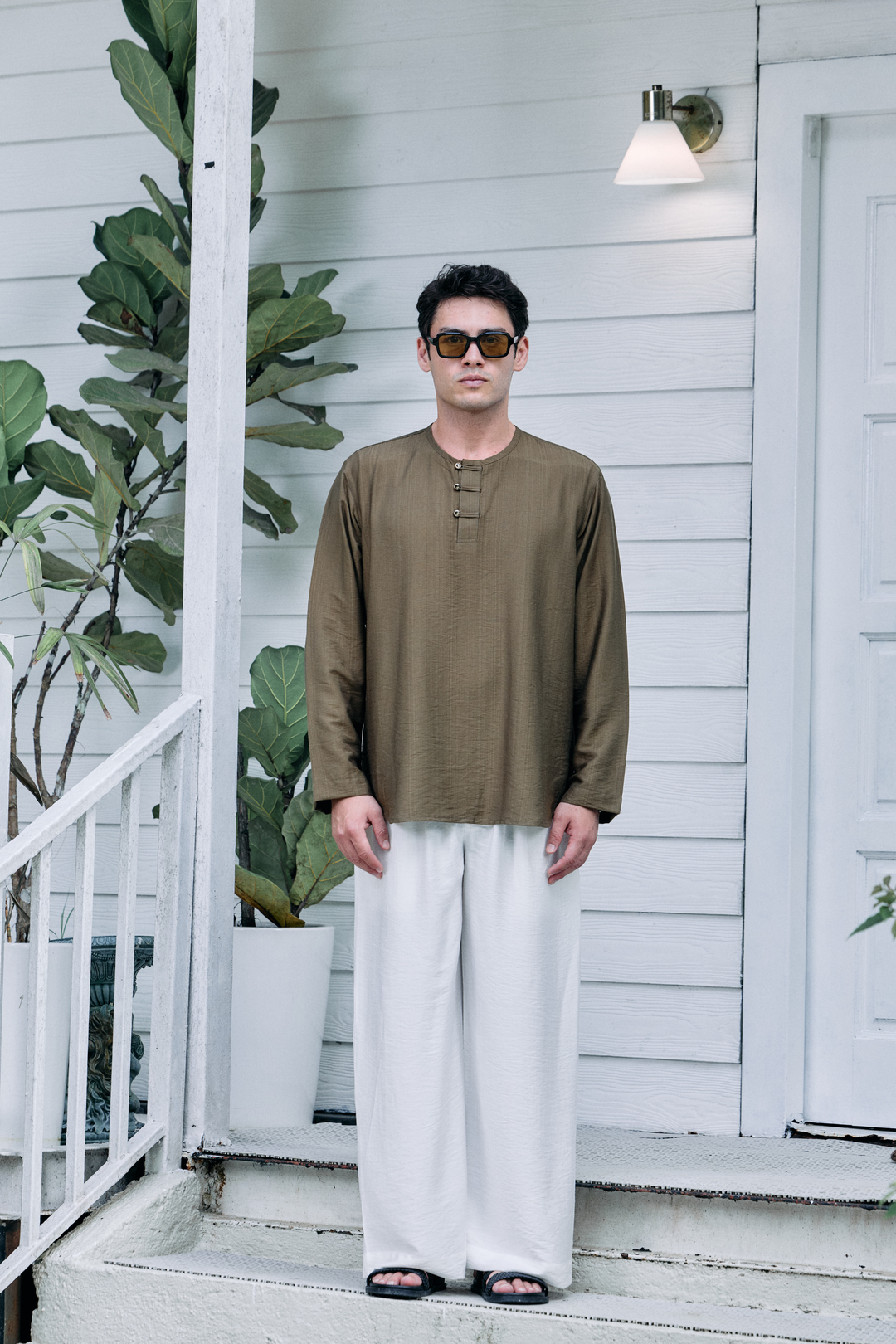Terra Linen Top in Olive