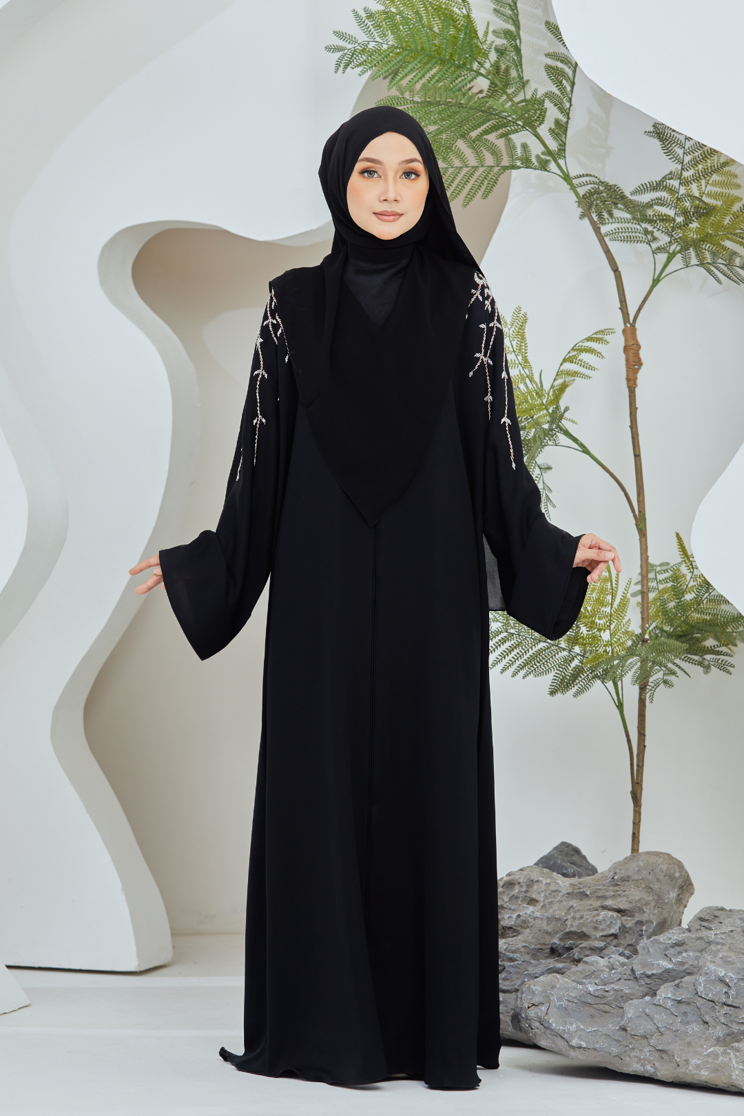 Muneera in Black