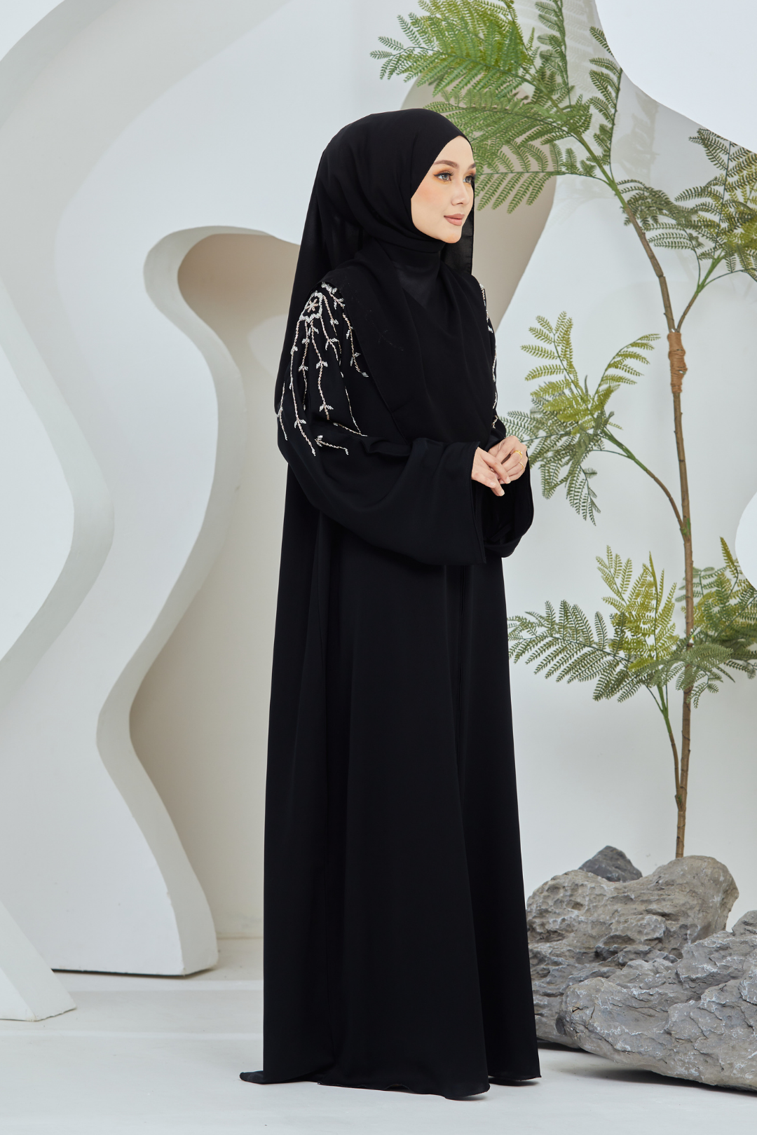 Muneera in Black