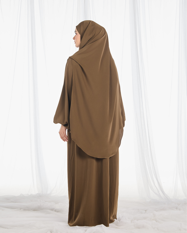 Warda Khimar Umrah Set in Olive