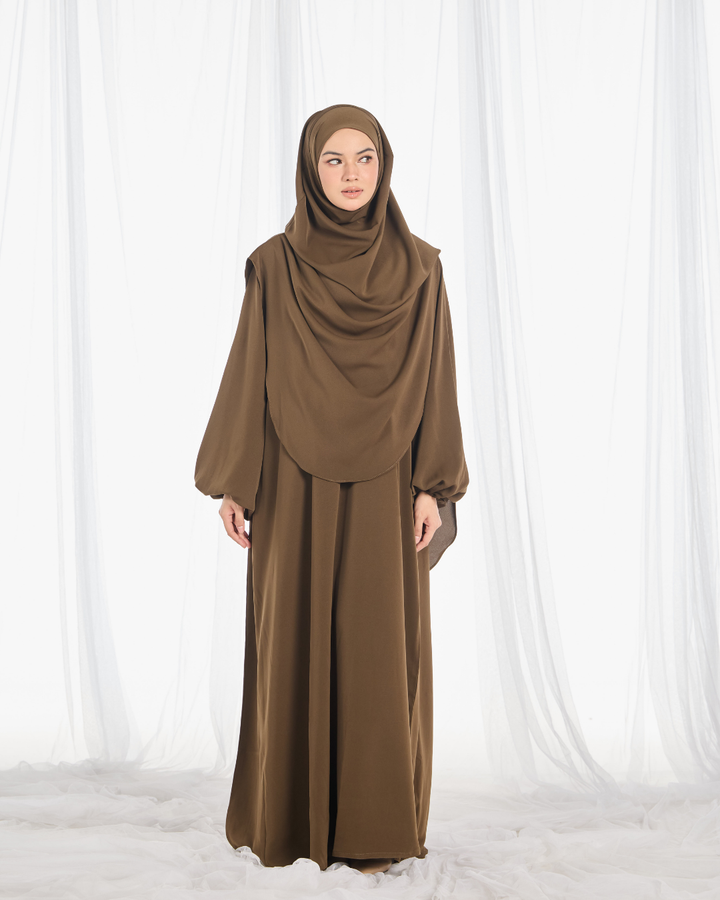 Warda Khimar Umrah Set in Olive