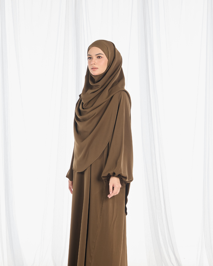 Warda Khimar Umrah Set in Olive