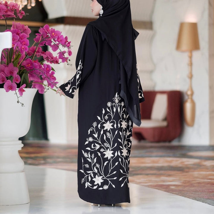 Davina Abaya in Black