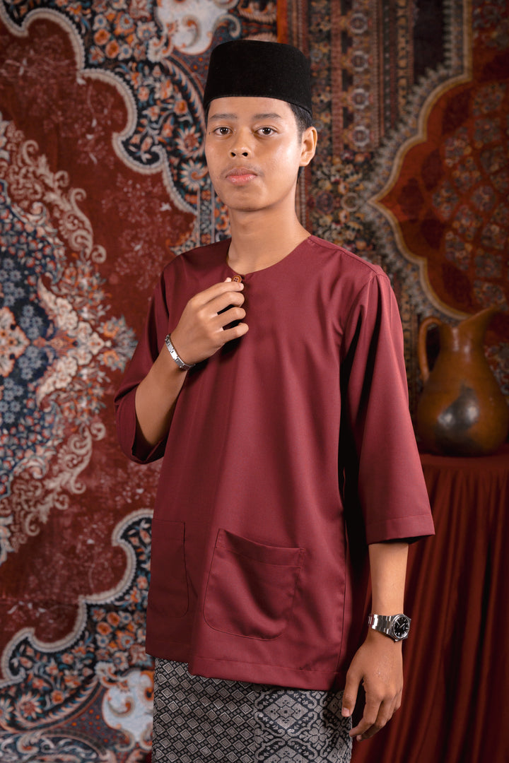 ARNA : Satria Baju Melayu in Burgundy